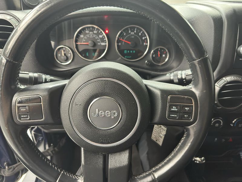 Used 2013 Jeep Wrangler Unlimited SportImage 11