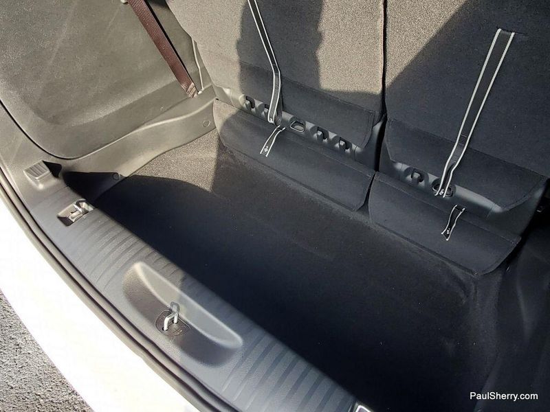 New 2026 Chrysler Pacifica SelectImage 12
