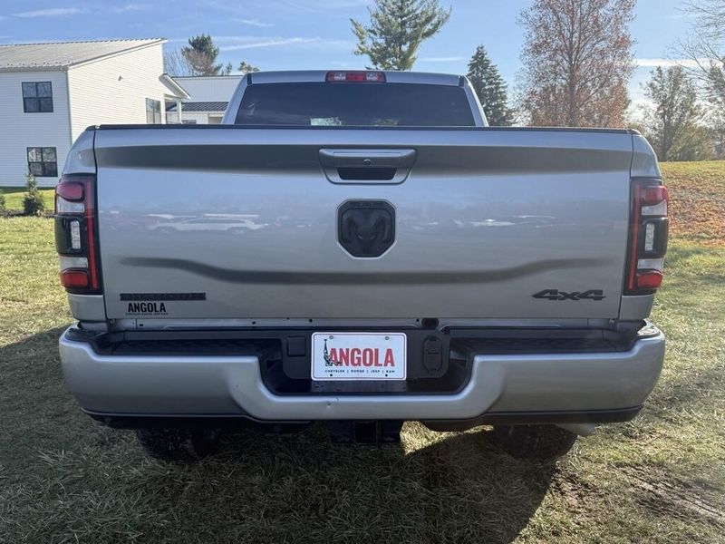 2024 Ram 2500 Big Horn photo 4