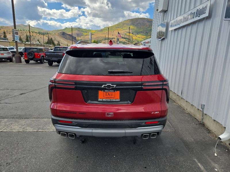 2026 Chevrolet Traverse Z71 photo 3