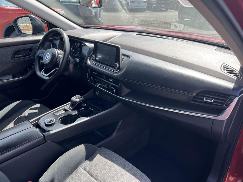 Used 2021 Nissan Rogue SImage 28