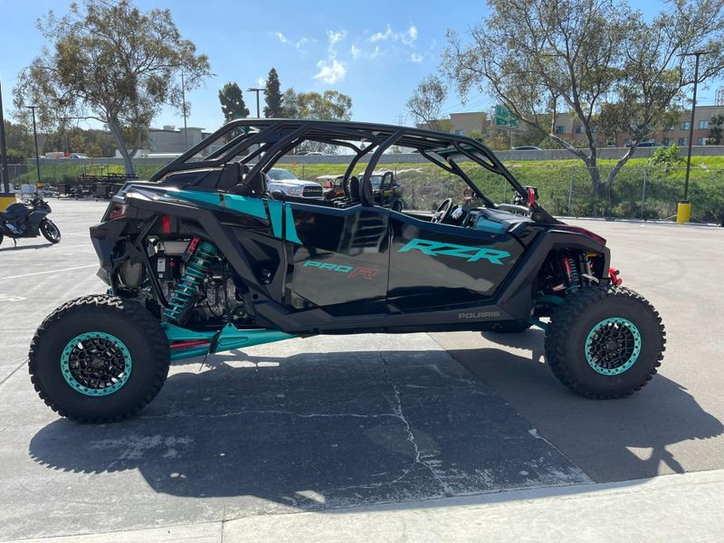 New 2025 Polaris RZR PRO R 4 ULTIMATE Image 9