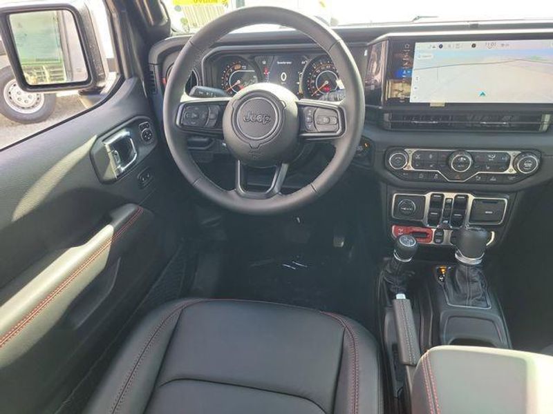 New 2026 Jeep Wrangler 4-door Rubicon X