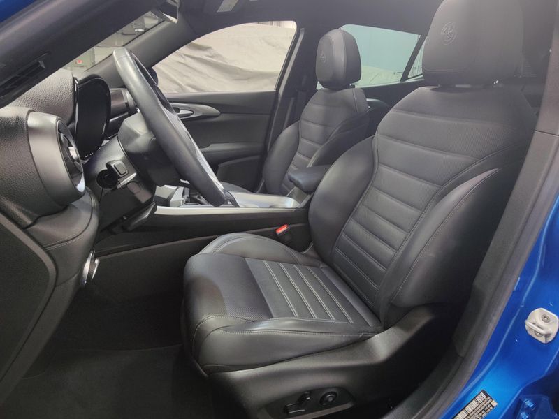 Used 2024 Alfa Romeo Tonale Ti eAWD w/Sunroof/Activ AsstImage 16