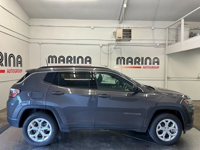 2024 Jeep Compass Latitude 4x4Image 4