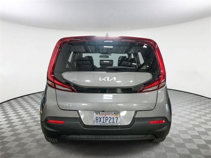 Used 2022 Kia Soul LXImage 7