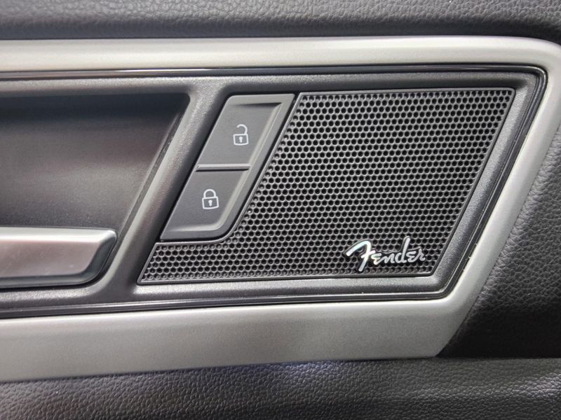 Used 2023 Volkswagen Atlas V6 AWD SEL Premium R-Line w/SunroofImage 8