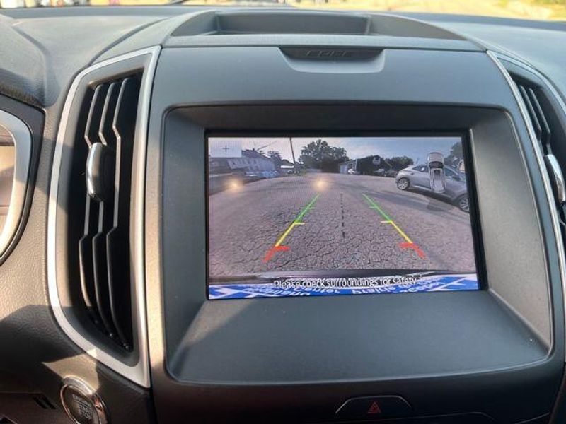 2020 Ford Edge SEL photo 20