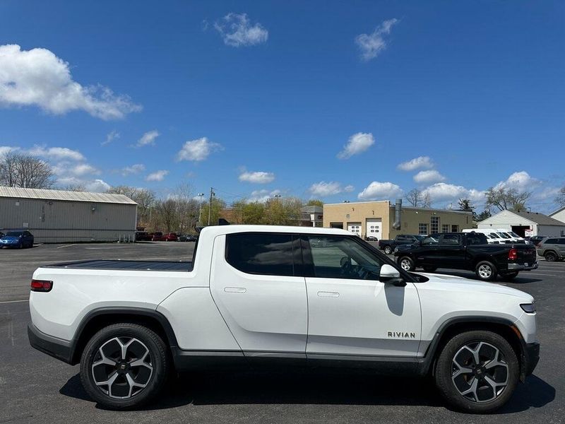 2022 Rivian R1T Adventure photo 12
