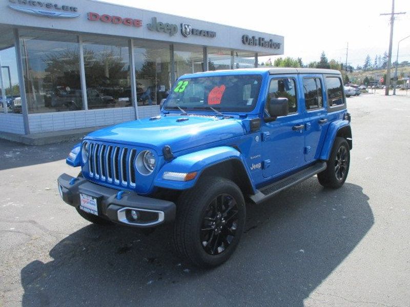 2023 Jeep Wrangler 4xE SaharaImage 2