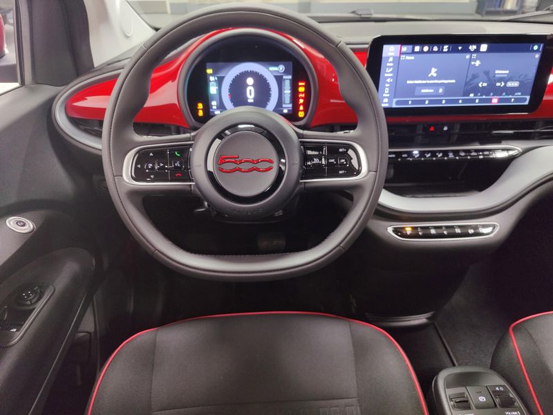 2024 Fiat 500e INSPI(RED)Image 16
