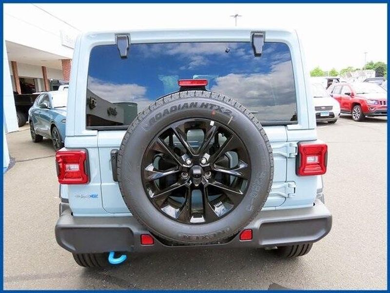 2024 Jeep Wrangler 4xE Sahara 4xeImage 6