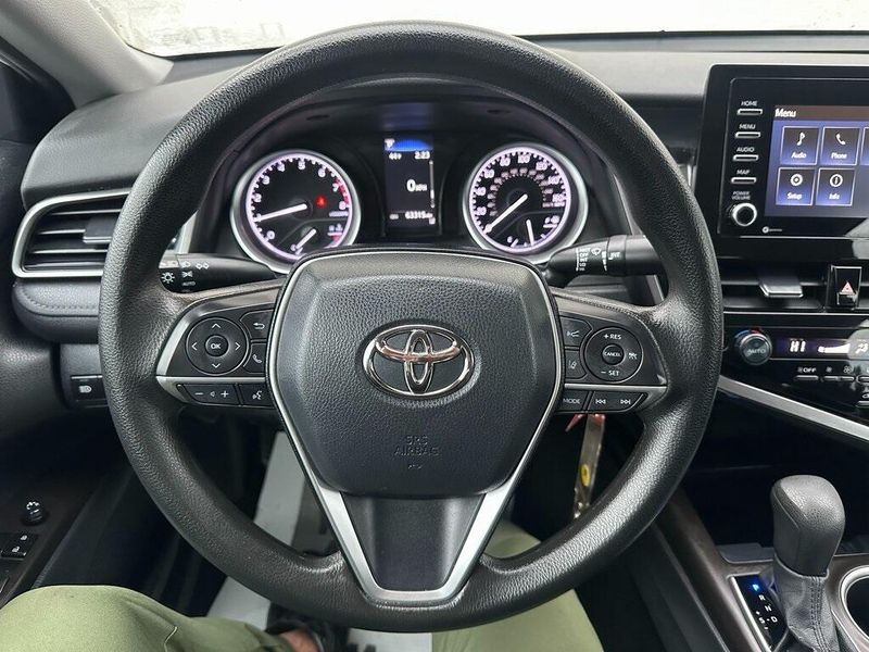 2022 Toyota Camry LEImage 2