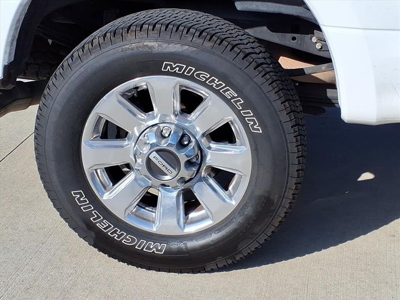 Used 2022 Ford F-350 PlatinumImage 12