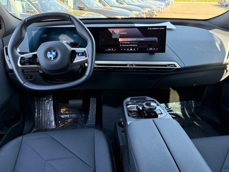 Used 2026 BMW iX xDrive45Image 29