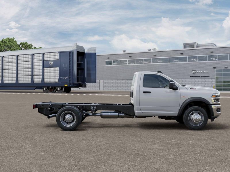 New 2025 RAM 5500 Tradesman Chassis Regular Cab 4x2 84' Ca