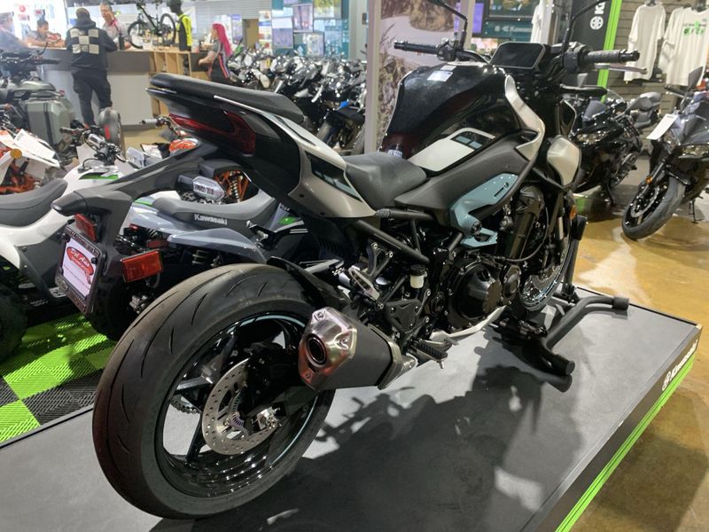 New 2025 Kawasaki Z900 ABS Image 8