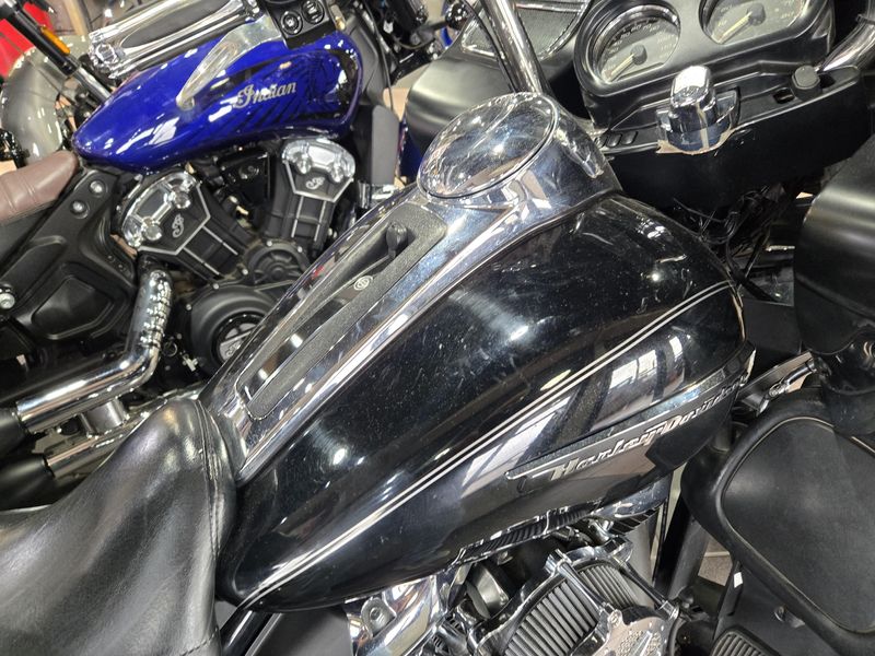 2017 Harley-Davidson ROAD GLIDE ULTRA LIMITED Image 13