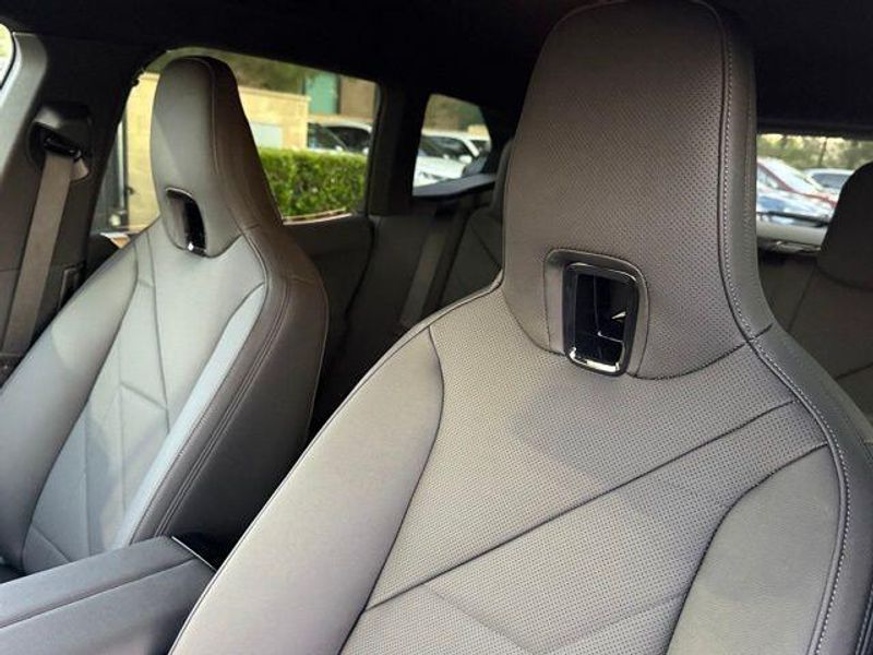 New 2026 BMW iX xDrive45Image 18