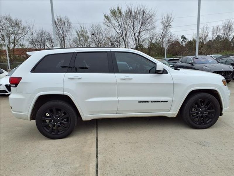 2020 Jeep Grand Cherokee AltitudeImage 11