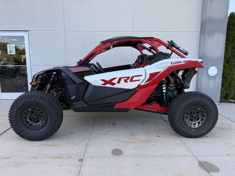 2025 Can-Am Maverick X3 X rc 72 TURBO RRImage 2