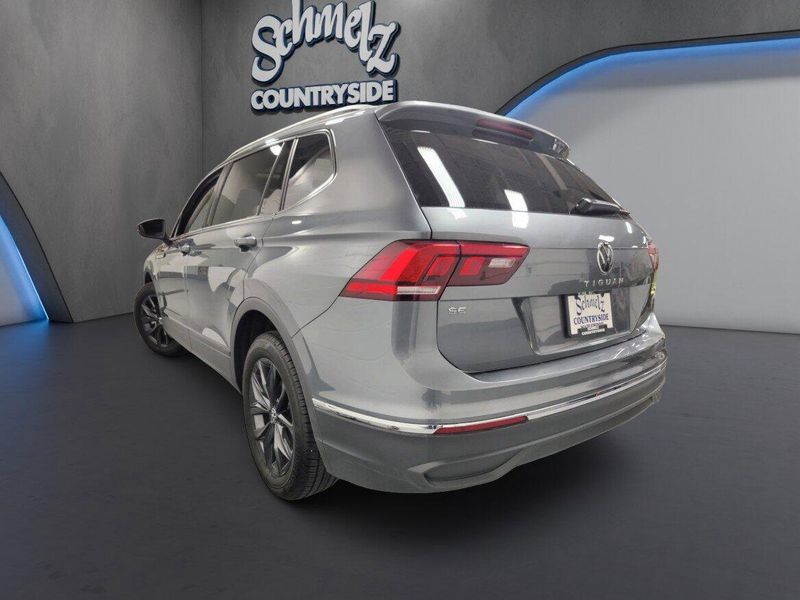 Used 2024 Volkswagen Tiguan SE AWD w/SunroofImage 11