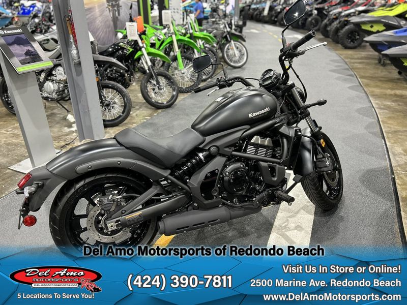 2024 Kawasaki EN650CRFNL-BK1  in a METALLIC FLAT SPARK BLACK exterior color. Del Amo Motorsports of Redondo Beach (424) 304-1660 delamomotorsports.com 