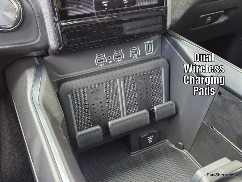 New 2026 RAM 1500 Laramie Crew Cab 4x4 5'7' Box
