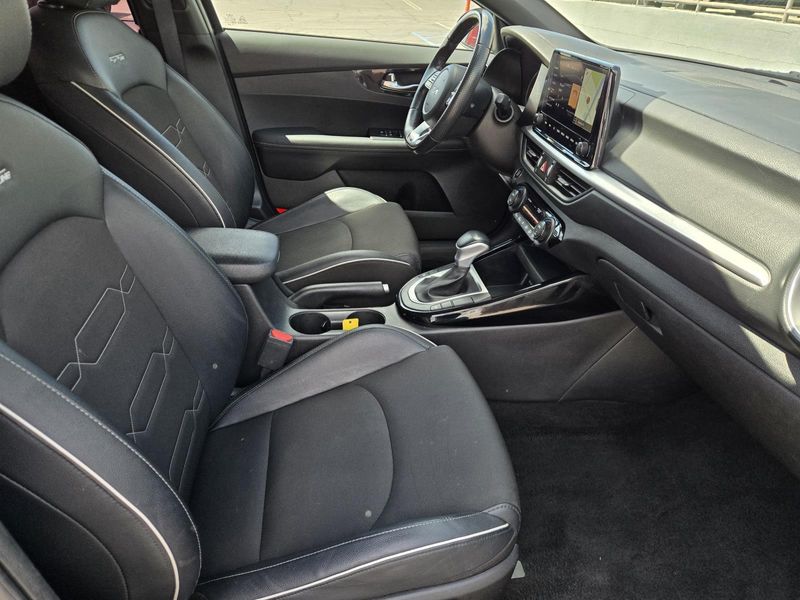 Used 2023 Kia Forte GT-Line IVT