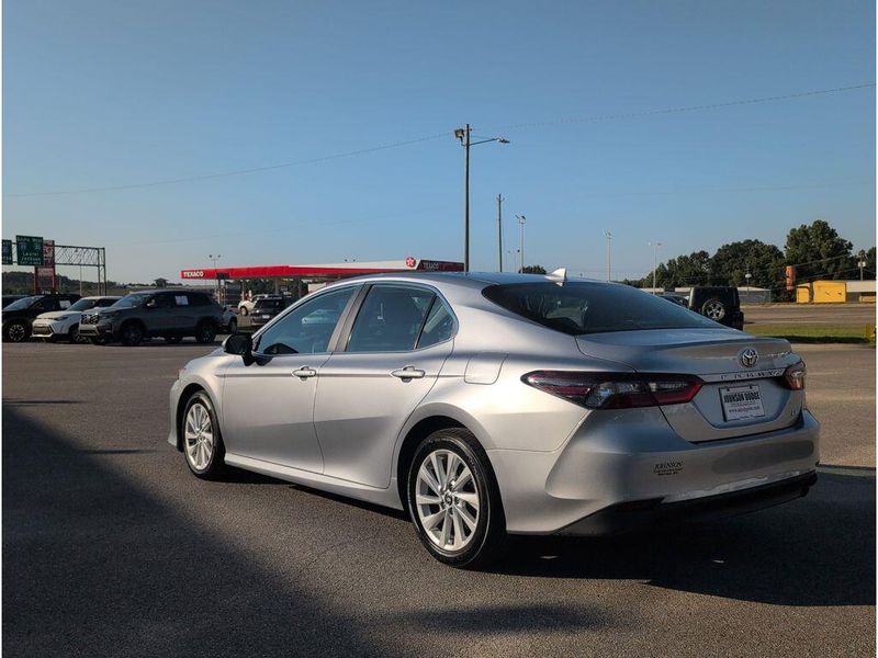 Used 2024 Toyota Camry LEImage 3