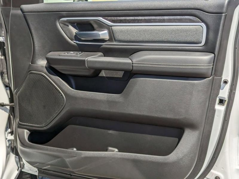 2023 RAM 1500 Big Horn Crew Cab 4x4 5