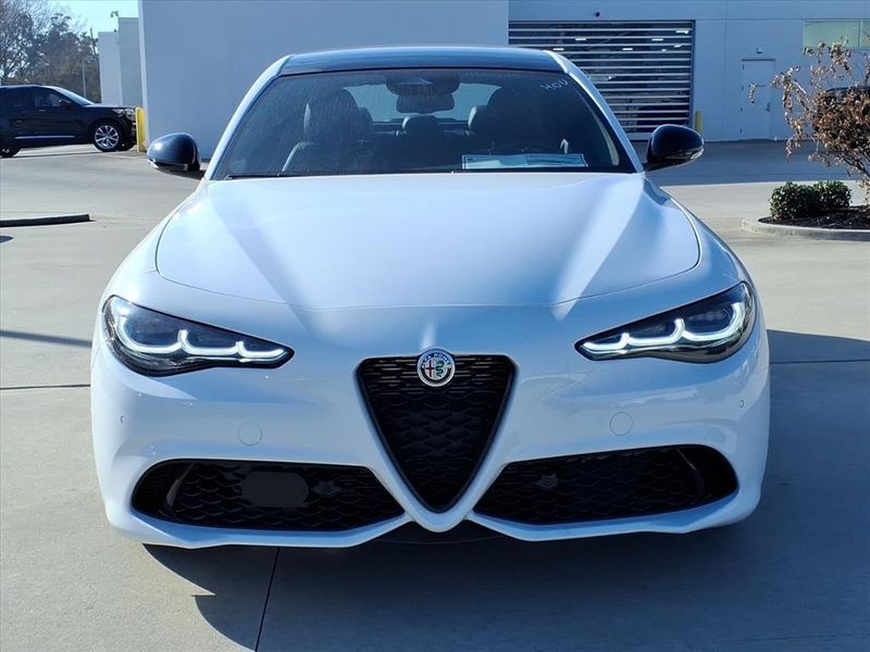 New 2026 Alfa Romeo GiuliaImage 4