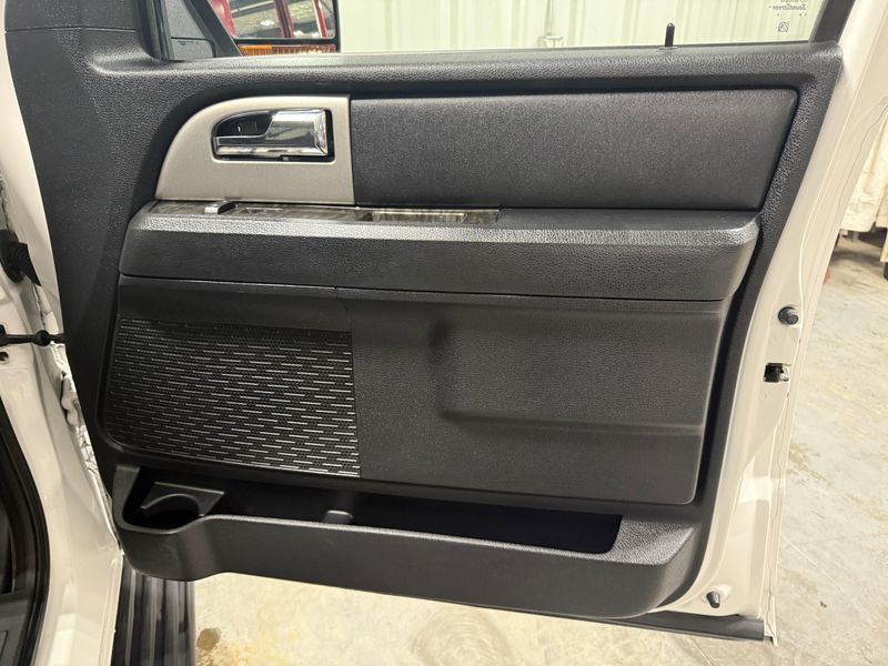 Used 2016 Ford Expedition LimitedImage 14