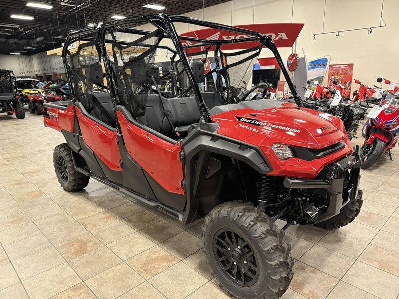 New 2025 Honda PIONEER 1000-6 DLX CREW Image 11