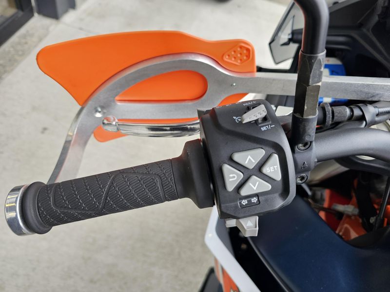 2024 KTM 890 Adventure R