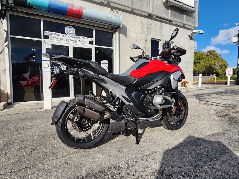 2026 BMW R 1300 GSImage 12