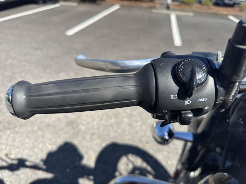 2024 Royal Enfield Bullet 350 - BLACK AND GOLD 