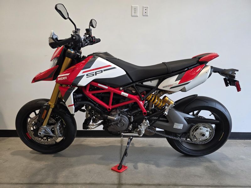 2025 Ducati Hypermotard 950 SP