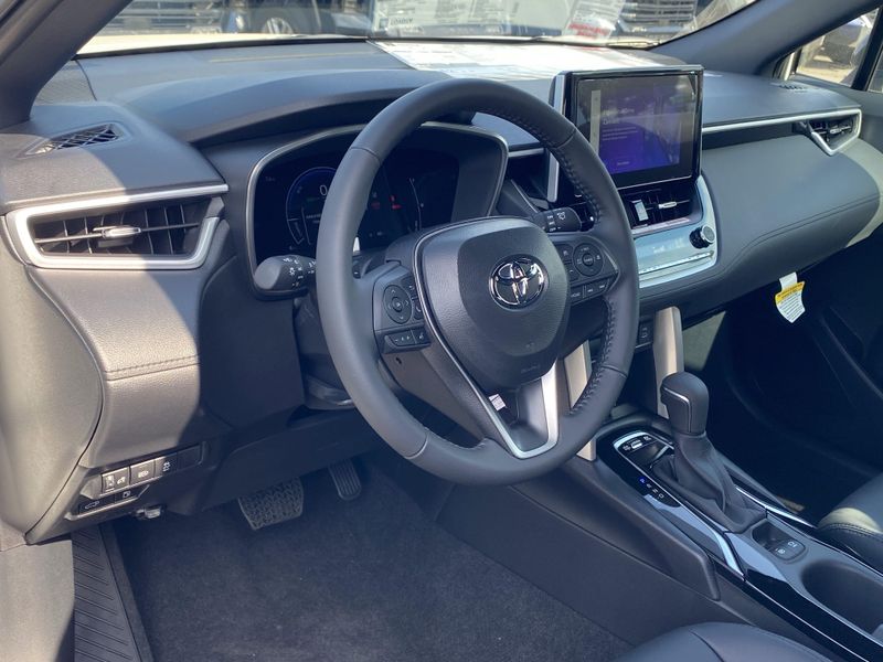 New 2025 Toyota Corolla Cross Image 13