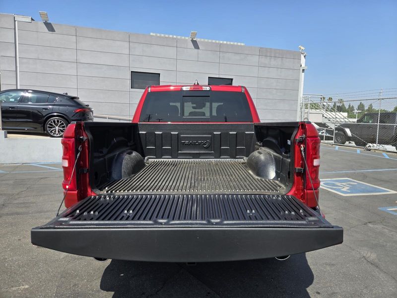 New 2026 RAM 1500 Big Horn Crew Cab 4x4 5'7' Box