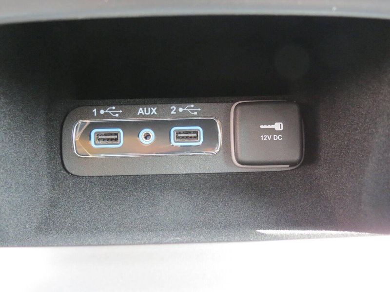 Used 2020 Jeep Grand Cherokee Limited 4x4 4dr SUVImage 18