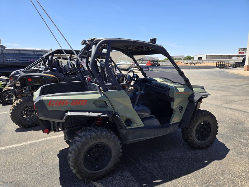 USED 2019 CAN-AM COMMANDER DPS 800R EFI Image 2