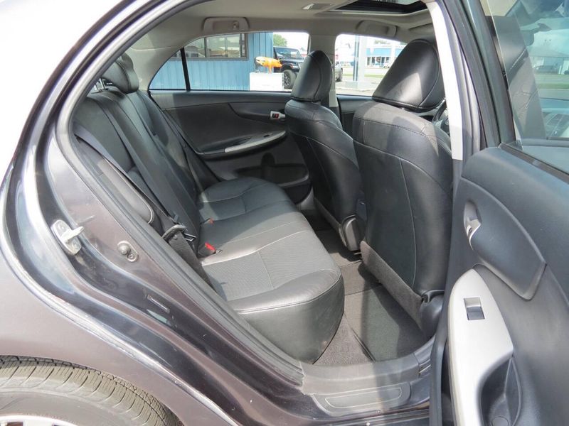 Used 2010 Toyota Corolla S 4dr Sedan 4AImage 9