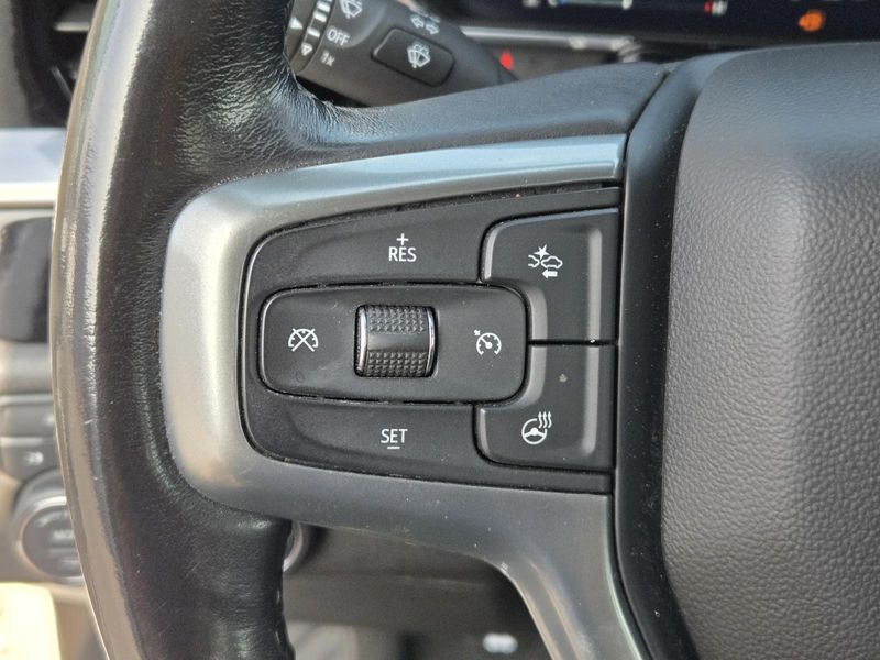 Used 2022 Chevrolet Silverado 1500 4WD Crew Cab 147 LT w/1LT