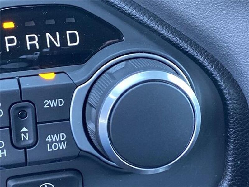 2025 RAM 1500 Big Horn Crew Cab 4x4 5
