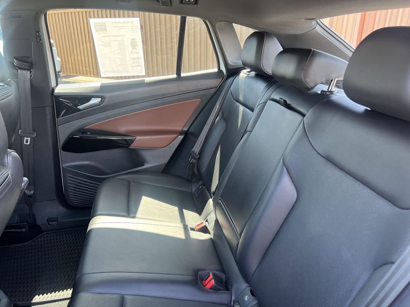2021 Volkswagen ID.4 Pro SImage 20