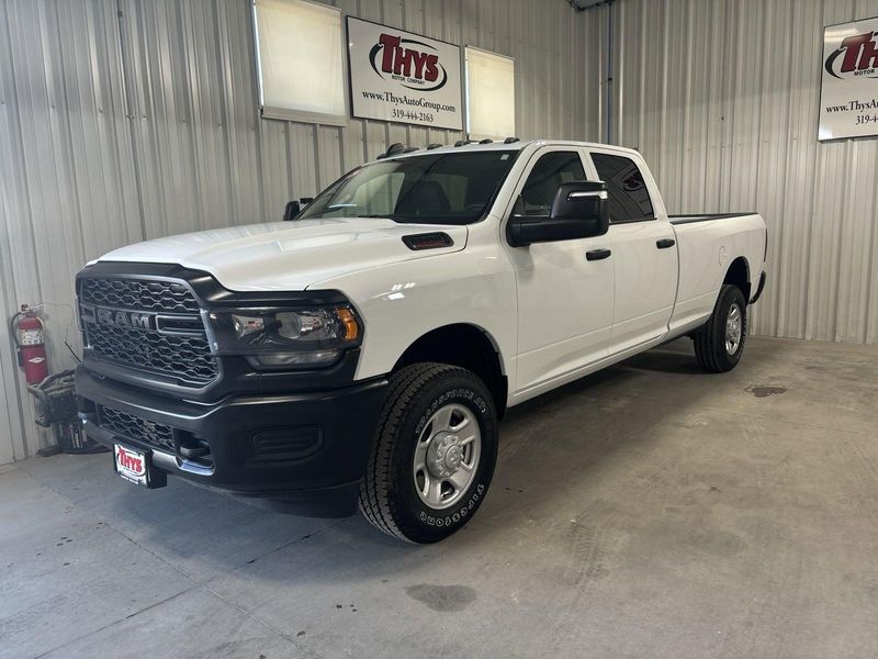 2024 RAM 2500 Tradesman Crew Cab 4x4 8