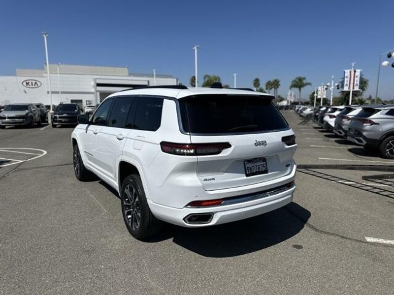 Used 2024 Jeep Grand Cherokee L OverlandImage 3