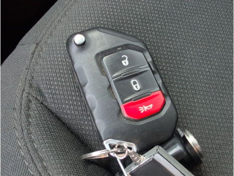 Used 2020 Jeep Gladiator Sport SImage 21