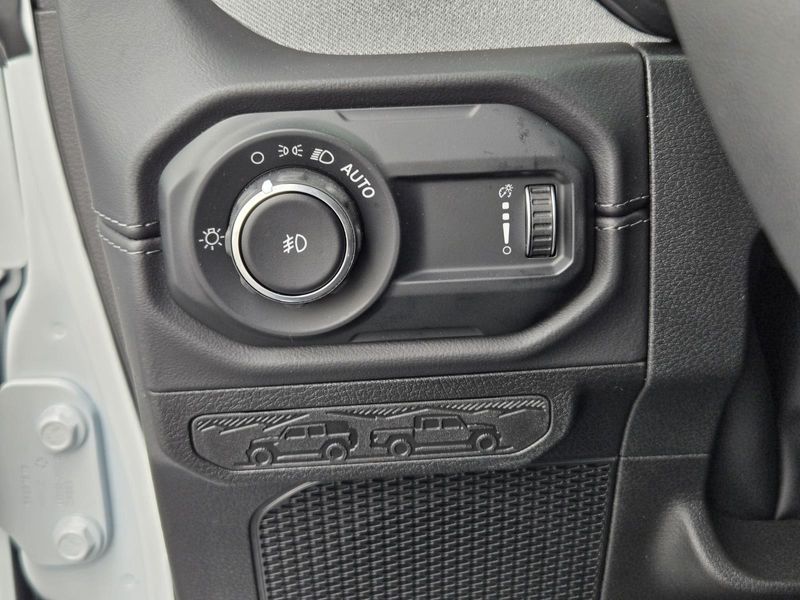 New 2025 Jeep Wrangler 4-door Sahara